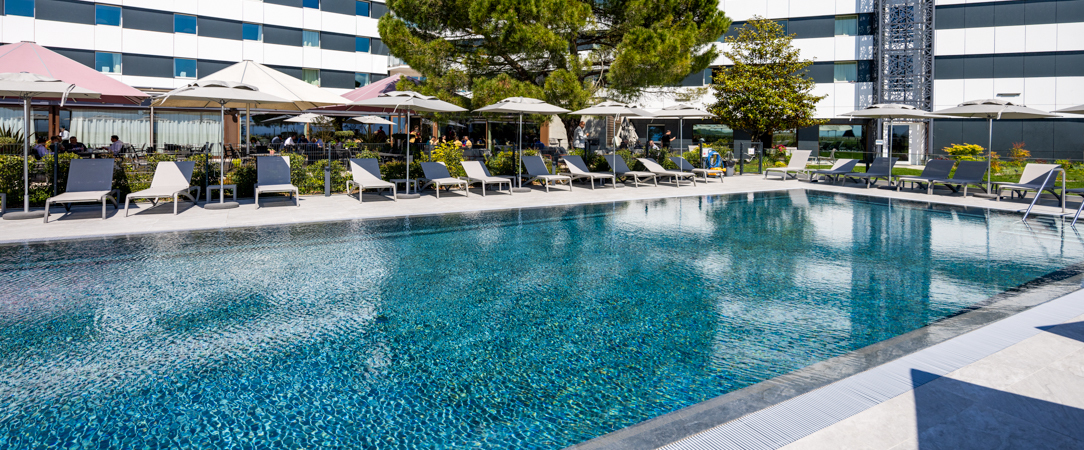 Everness Hotel & Resort ★★★★ - A mountain retreat with a delicious menu overlooking Lake Geneva. - Canton of Vaud, Switzerland