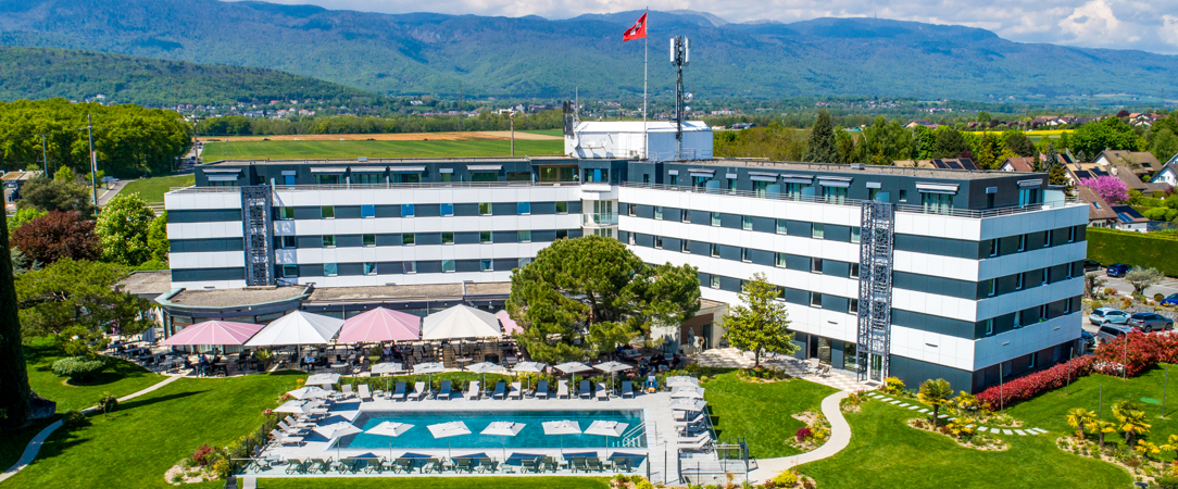 Everness Hotel & Resort ★★★★ - A mountain retreat with a delicious menu overlooking Lake Geneva. - Canton of Vaud, Switzerland