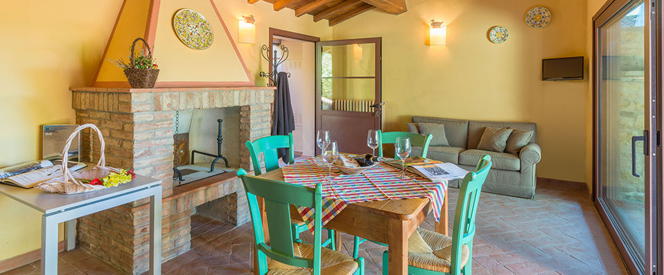 Villa I Laghi Apartments - Countryside villas nestled in the Tuscan hills - Tuscany, Italy