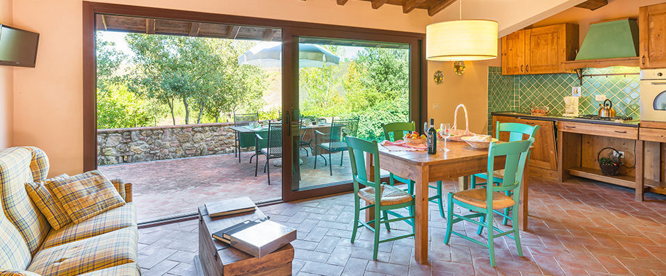 Villa I Laghi Apartments - Countryside villas nestled in the Tuscan hills - Tuscany, Italy