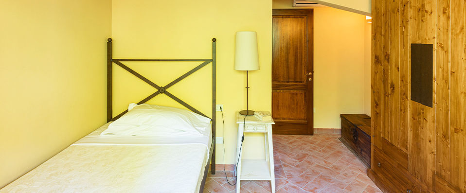 Villa I Laghi Apartments - Countryside villas nestled in the Tuscan hills - Tuscany, Italy