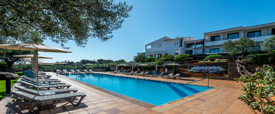 Hotel Sol Ixent - Calm coastal retreat in one of Spain's most picturesque towns. - Cadaqués, Spain