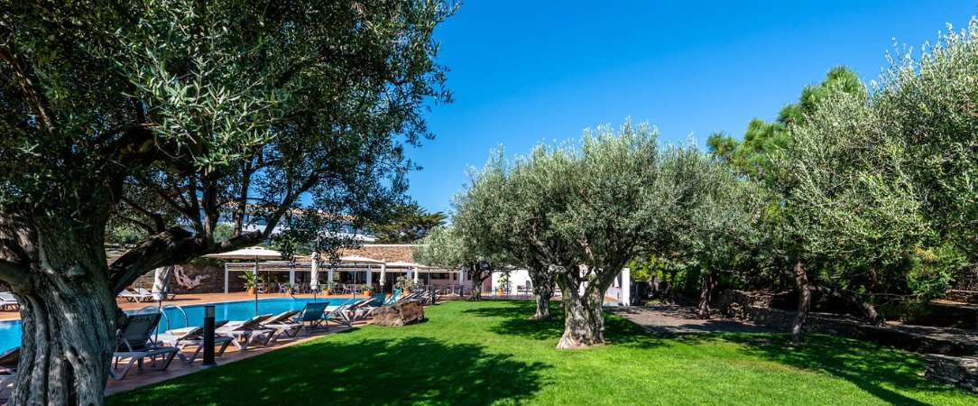 Hotel Sol Ixent - Calm coastal retreat in one of Spain's most picturesque towns. - Cadaqués, Spain