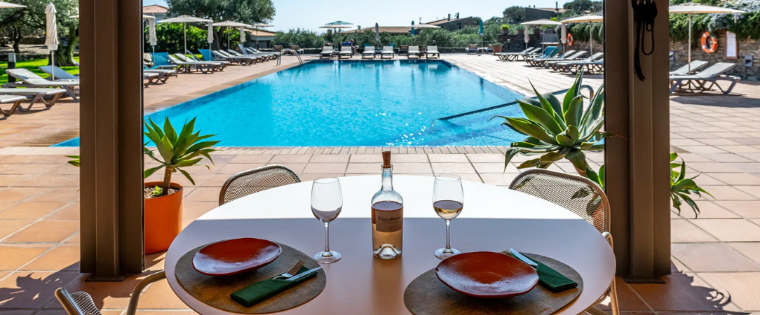 Hotel Sol Ixent - Calm coastal retreat in one of Spain's most picturesque towns. - Cadaqués, Spain