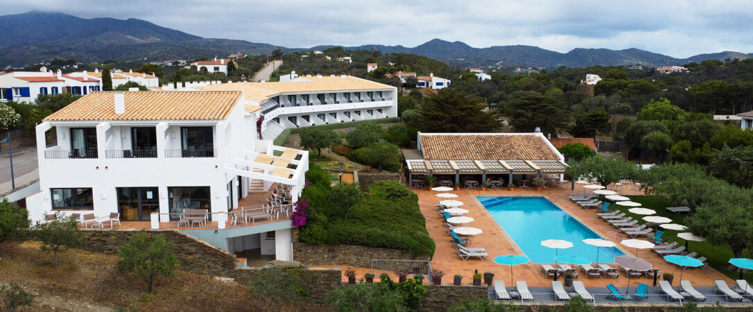 Hotel Sol Ixent - Calm coastal retreat in one of Spain's most picturesque towns. - Cadaqués, Spain