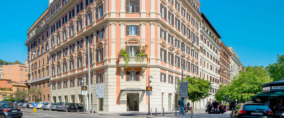 UNAHOTELS Trastevere Roma ★★★★ - A bright and stylish hotel in Rome’s authentic Italian neighbourhood. - Rome, Italy