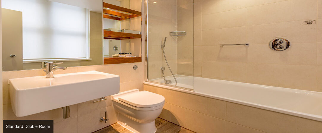 Thistle Holborn ★★★★ - Exceptional & comfortable stay in the heart of enchanting London. - London, United Kingdom
