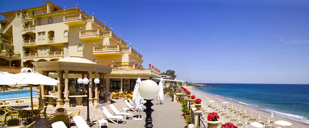 Hellenia Yachting Hotel & SPA ★★★★ - Une parenthèse de prestige en Sicile avec vue mer et plage privée. - Taormine, Italie