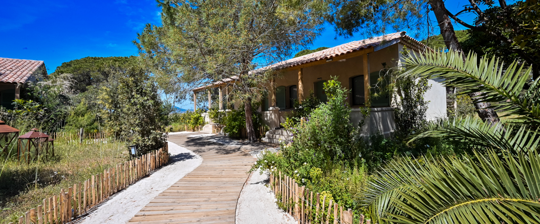 Le Hameau des Pesquiers Ecolodge, Curio Collection By Hilton ★★★★★ - À la rencontre d’un bijou français : la presqu’île de Giens & son hameau des Pesquiers. - Var, France