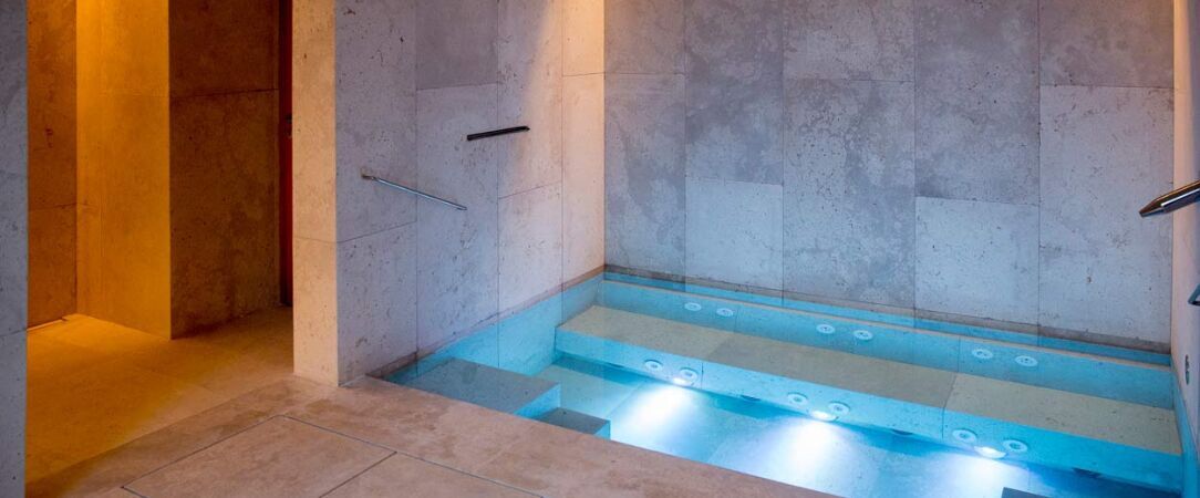 Hotel Mas Bosch 1526 ★★★★ - A spectacular Spanish hideaway steeped in history. - Catalonia, Spain