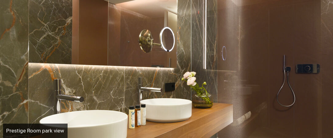 Grand Hotel Victoria ★★★★★L - Experience beauty, tranquillity, and luxury at Lake Como. - Lake Como, Italy