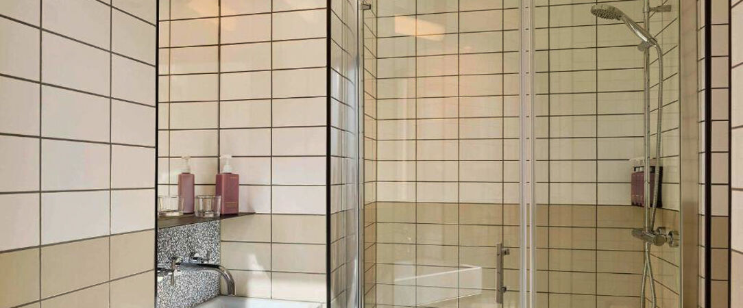 TRIBE London Canary Wharf ★★★★ - A stylish luxury hotel amid the glass skyscrapers of London. - London, United Kingdom