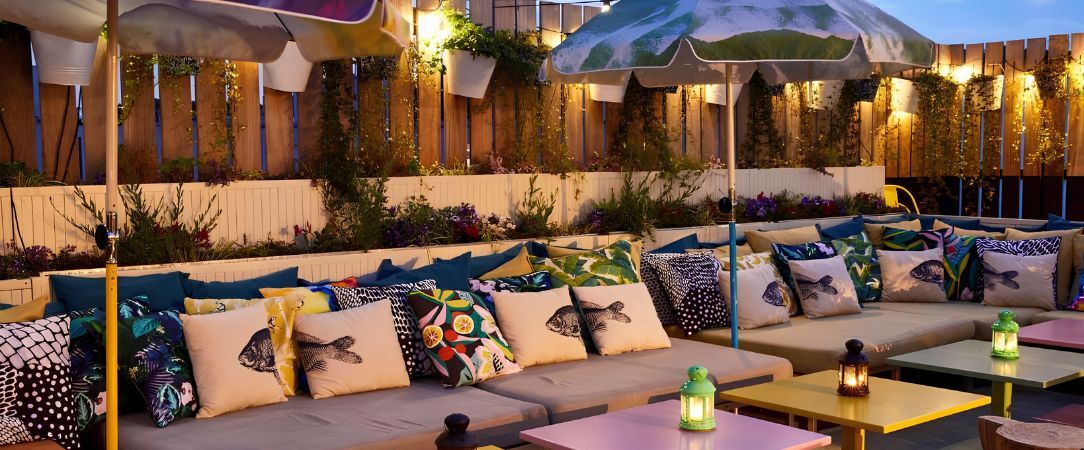 Mama Shelter Paris East - Une adresse pétillante et vibrante où il fait bon vivre, dans le 20ᵉ arrondissement de Paris. - Paris, France