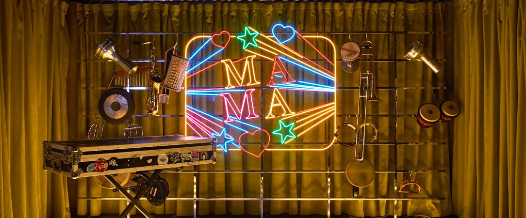 Mama Shelter Paris East - Une adresse pétillante et vibrante où il fait bon vivre, dans le 20ᵉ arrondissement de Paris. - Paris, France