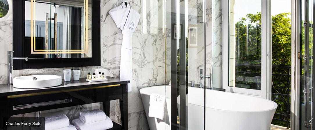 Le Damantin Hôtel & Spa ★★★★★ - 5-star glamour at the heart of the “Triangle D’ Or” in Paris. - Paris, France