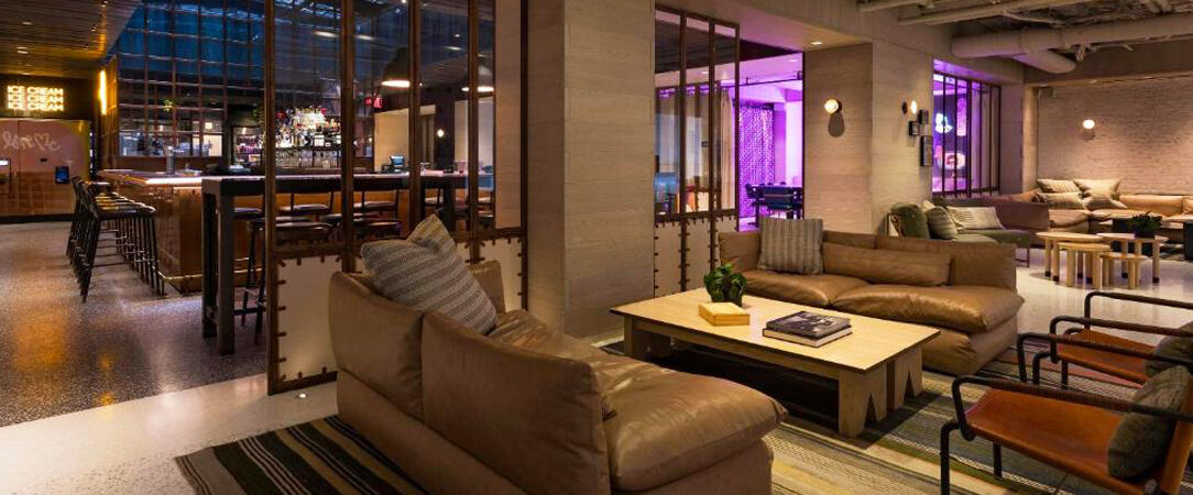 Moxy NYC Times Square ★★★★ - A stylish luxury hotel with all the charm of Midtown Manhattan. - New York, United States