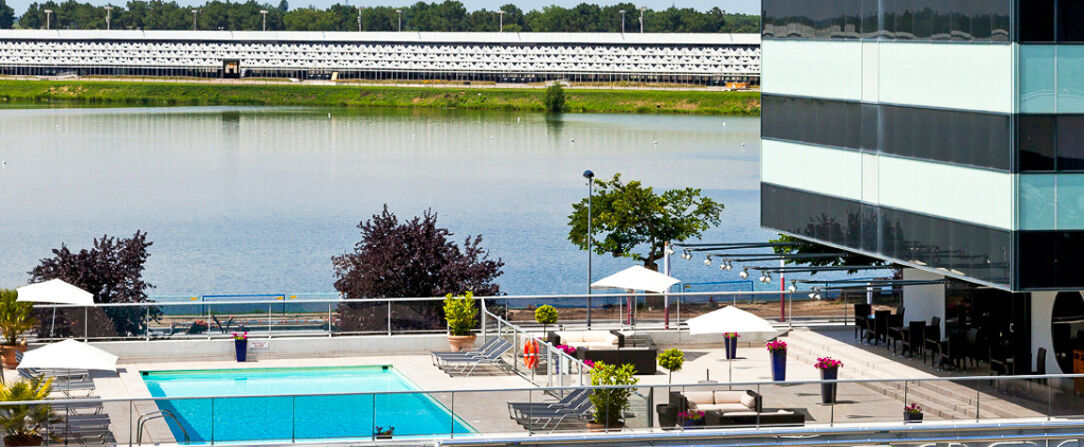 Pullman Bordeaux Lac ★★★★ - A stylish hotel near a lake, vineyards and historic city. - Bordeaux, France