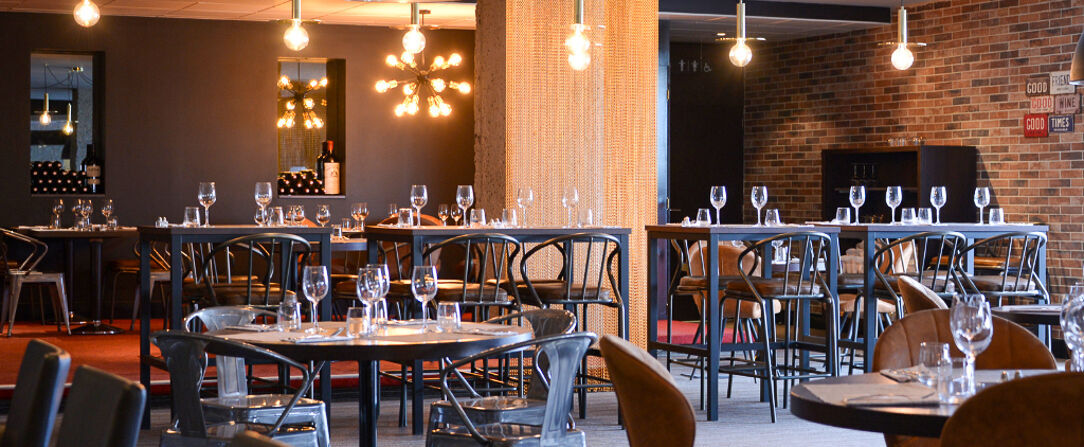 Pullman Bordeaux Lac ★★★★ - A stylish hotel near a lake, vineyards and historic city. - Bordeaux, France