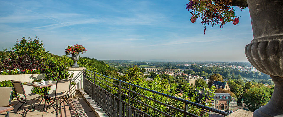 Pavillon Henri IV ★★★★ - Regal splendour in a former royal residence. - Saint-Germain-en-Laye, France