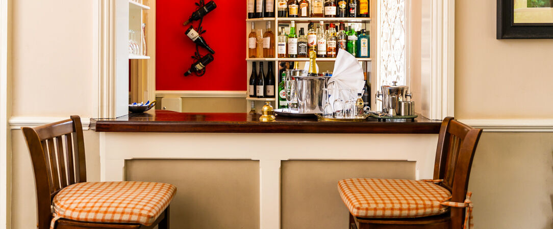 The Ayrlington ★★★★★ - A countryside manor on the outskirts of Bath. - Bath, United Kingdom