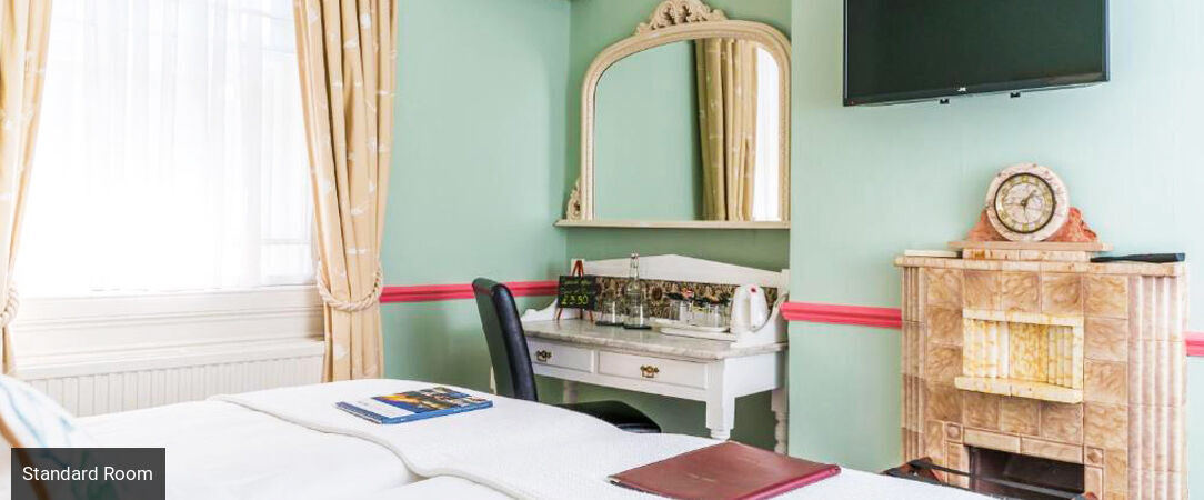 The Ayrlington ★★★★★ - A countryside manor on the outskirts of Bath. - Bath, United Kingdom