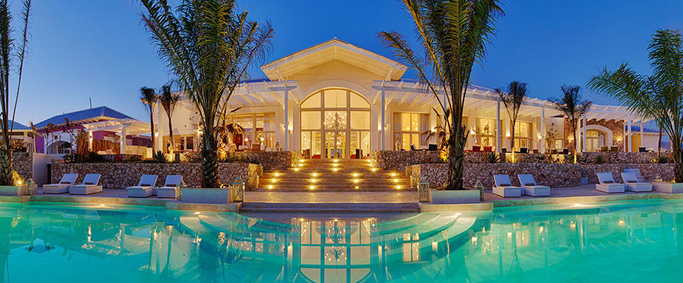Eden Roc ★★★★★ - A taste of five-star luxury in a Caribbean paradise. - Punta Cana, Dominican Republic