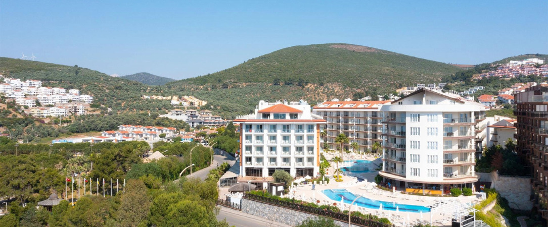 Ramada Hotel and Suites By Wyndham Kusadasi ★★★★★ - Escapade All Inclusive sur les rives de la mer Égée. - Kusadasi, Turquie