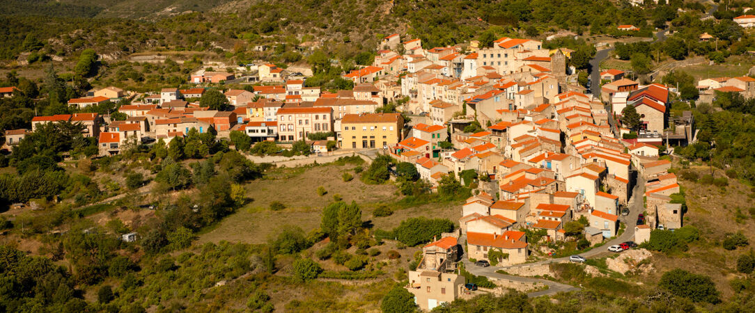 Hôtel Écolodge - Domaine Riberach ★★★★ - Mountain serenity and gourmet delights in Languedoc-Roussillon. - Pyrenees-Orientales, France
