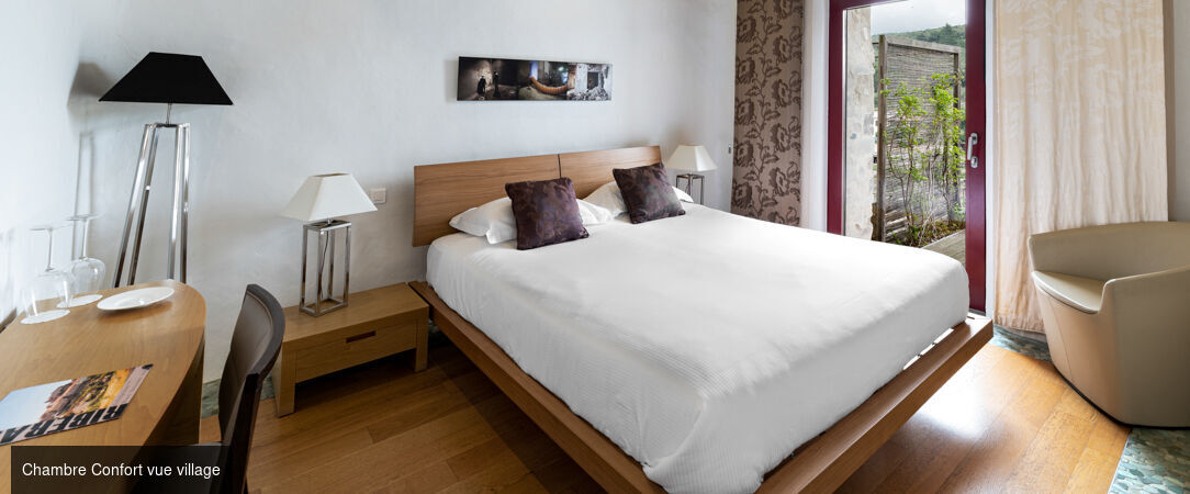 Hôtel Écolodge - Domaine Riberach ★★★★ - Mountain serenity and gourmet delights in Languedoc-Roussillon. - Pyrenees-Orientales, France