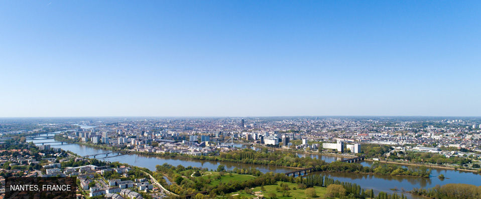 ResidHome Apparthôtel les Berges de la Loire ★★★★ - Explore the fabulous playground of Nantes, from the luxurious comfort of a city centre apartment. - Nantes, France