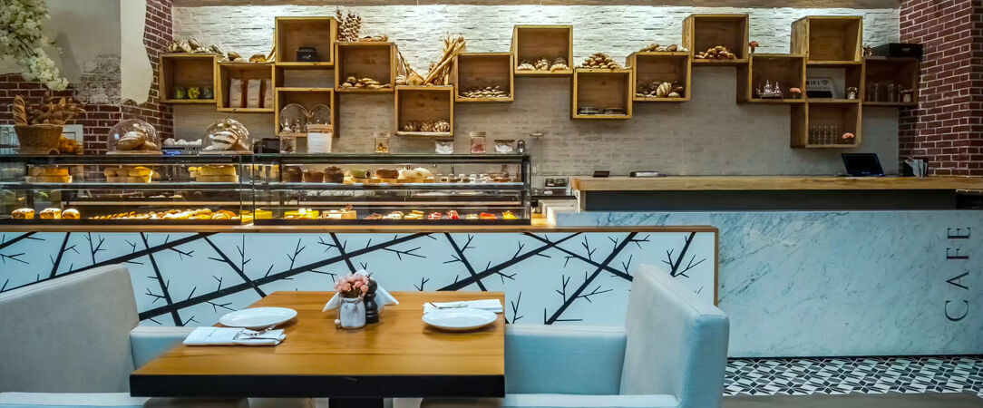 Address Dubai Mall ★★★★★ - Glamour & relaxation in the heart of exhilarating Dubai. - Dubai, United Arab Emirates