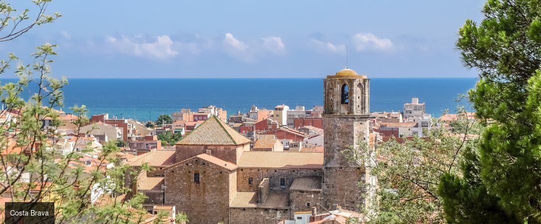 Hotel Mas del Sol ★★★★ - A charming stay in a 14th century Spanish farmhouse by the sea. - Costa Brava, Spain