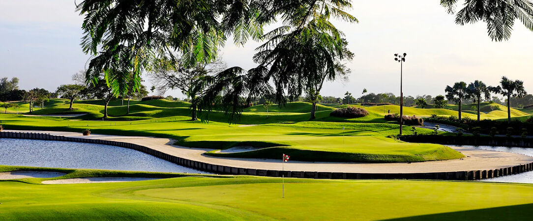 Dusit Thani Laguna ★★★★★ - A spectacular luxury hotel in an exotic corner of Singapore. - Singapore