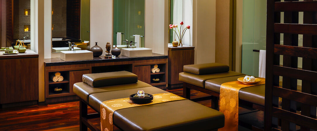 Dusit Thani Laguna ★★★★★ - A spectacular luxury hotel in an exotic corner of Singapore. - Singapore