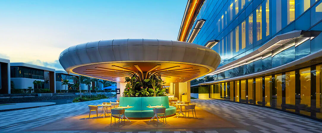 Dusit Thani Laguna ★★★★★ - A spectacular luxury hotel in an exotic corner of Singapore. - Singapore
