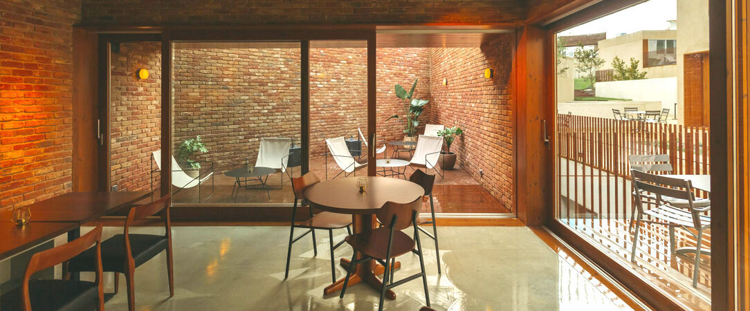 Mouco Hotel - Stay, Listen & Play ★★★★ - A music enthusiast's heaven in the trendy Bonfim. - Porto, Portugal