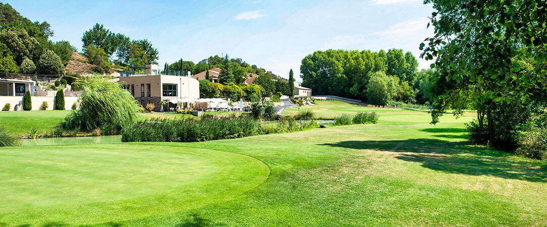 Domaine Ribiera Spa & Golf ★★★★★ - Toutes les saveurs de la Provence dans un cadre 5 étoiles. - Luberon, France