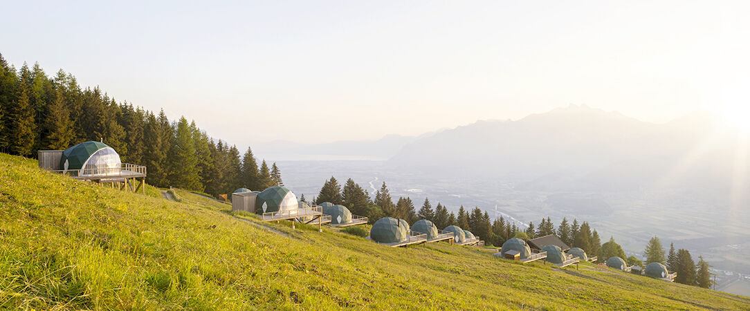 Whitepod Eco-Luxury Hotel - Expérience hôtelière unique au cœur des montagnes suisses. - Canton du Valais, Suisse