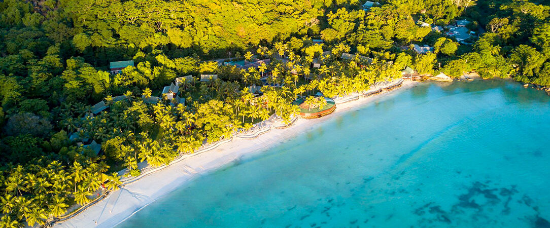 Paradise Sun ★★★★ - Seychelles serenity: where nature sings and oceans sparkle. - Praslin, Seychelles