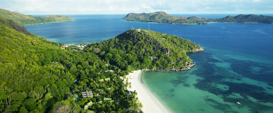 Paradise Sun ★★★★ - Seychelles serenity: where nature sings and oceans sparkle. - Praslin, Seychelles