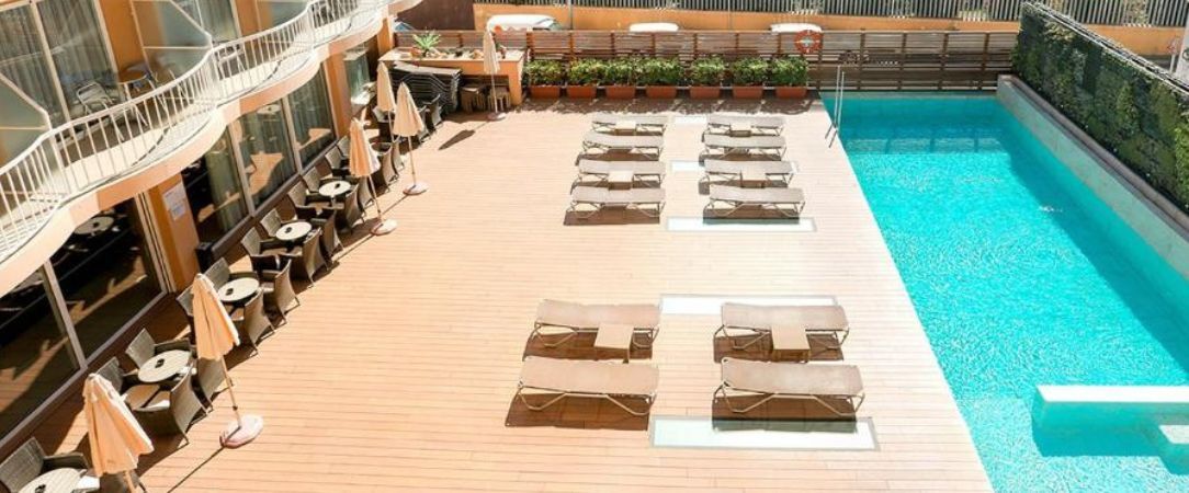 Hotel Volga ★★★★ - Sumptuous relaxation in the bays of Calella. - Catalonia, Spain
