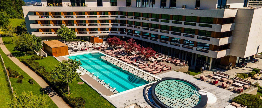 FIVE Zurich ★★★★★ - Sept concepts de restaurants dans un hôtel de luxe branché. - Zurich, Switzerland