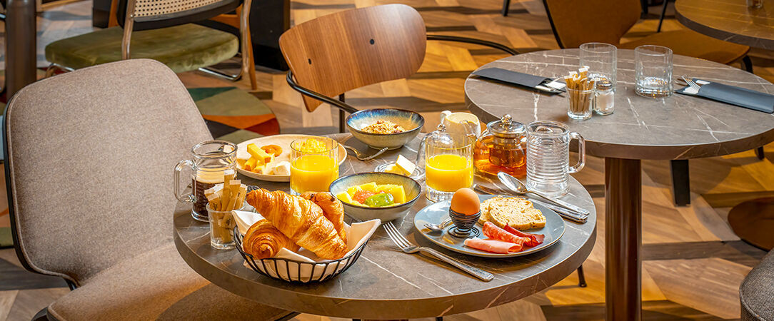 Le Splendid Hôtel Lac d'Annecy - Handwritten Collection ★★★★ - Dernière minute -  - Annecy, France