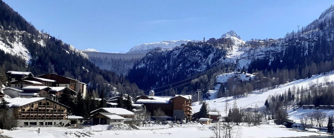 Hôtel Tetras Lodge by Les Etincelles ★★★★ - Une adresse design parfaite à Tignes pour vos vacances d’hiver. Disponibilités également pour l'été 2024. - Tignes les Brévières, France