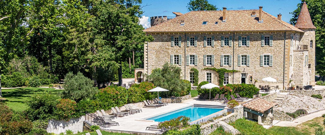 Le Château Les Oliviers de Salettes ★★★★ - A cocoon of luxury at the gates of Provence. - Drôme France