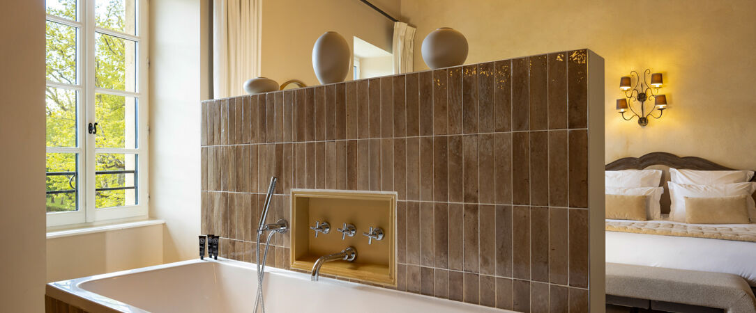 Le Château Les Oliviers de Salettes ★★★★ - A cocoon of luxury at the gates of Provence. - Drôme France