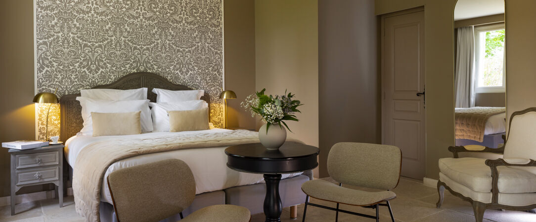 Le Château Les Oliviers de Salettes ★★★★ - A cocoon of luxury at the gates of Provence. - Drôme France