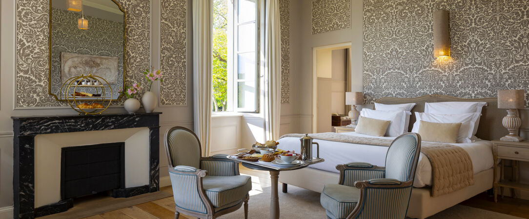 Le Château Les Oliviers de Salettes ★★★★ - A cocoon of luxury at the gates of Provence. - Drôme France