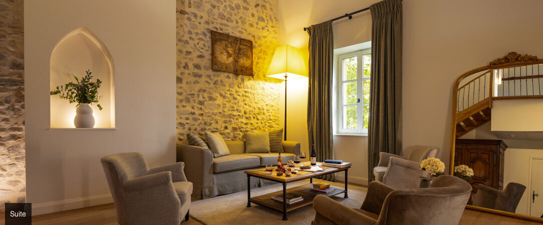 Le Château Les Oliviers de Salettes ★★★★ - Séjour de rêve dans un Château splendide en Drôme provençale. - Drôme, France