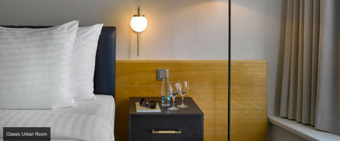K+K Hotel Fenix ★★★★ - Élégance contemporaine au cœur de Prague, avec déjeuner inclus. - Prague, République tchèque